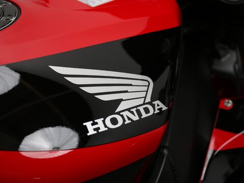 Honda CBR1000RR Fireblade CBR 1000 RR-6 23