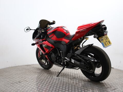 Honda CBR1000RR Fireblade CBR 1000 RR-6 9