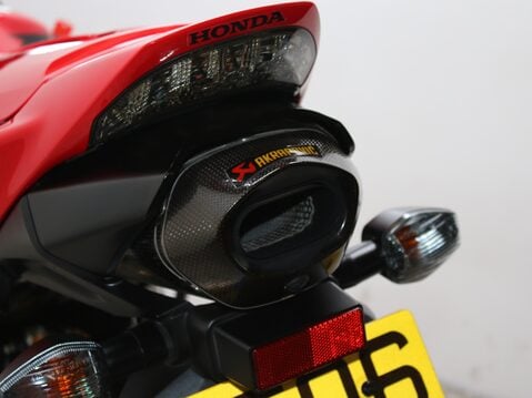 Honda CBR1000RR Fireblade CBR 1000 RR-6 15