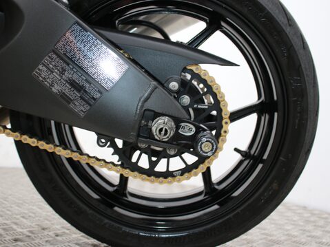 Kawasaki ZX-6R ZX 600 R9F 26