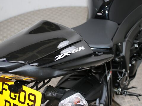 Kawasaki ZX-6R ZX 600 R9F 36