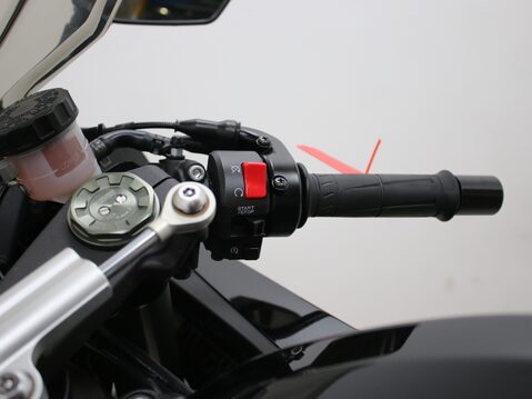 Kawasaki ZX-6R ZX 600 R9F 31