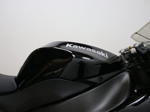 Kawasaki ZX-6R ZX 600 R9F 34