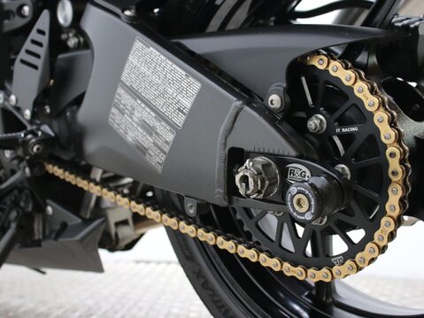 Kawasaki ZX-6R ZX 600 R9F 18