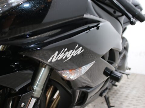 Kawasaki ZX-6R ZX 600 R9F 22