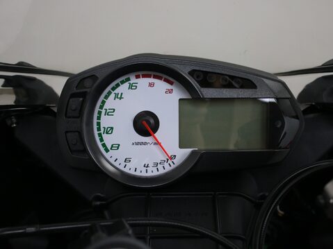 Kawasaki ZX-6R ZX 600 R9F 29