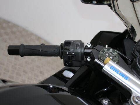 Kawasaki ZX-6R ZX 600 R9F 30
