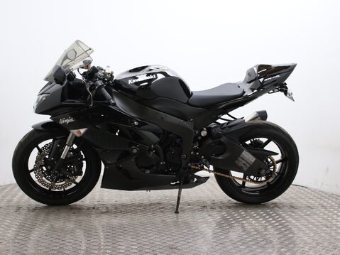 Kawasaki ZX-6R ZX 600 R9F 8