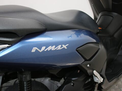 Yamaha Nmax 125 GPD125-A ABS 23