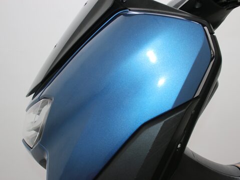 Yamaha Nmax 125 GPD125-A ABS 17