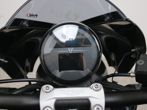 Triumph Trident TRIDENT 660 22
