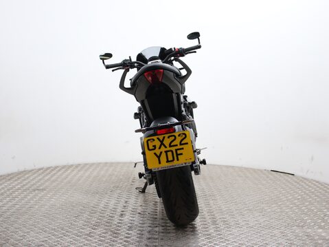 Triumph Trident TRIDENT 660 12