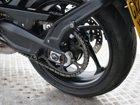 Triumph Trident TRIDENT 660 29