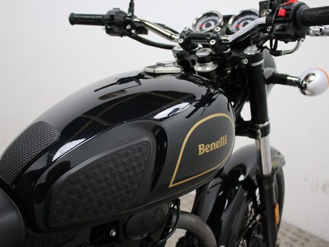 Benelli Imperiale 400 IMPERIAL 400 23
