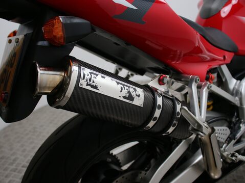 Yamaha R1 YZF R1 17