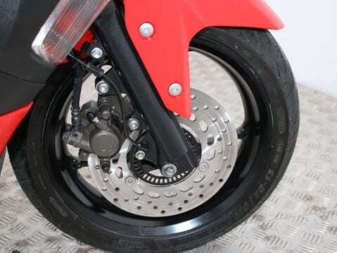 Yamaha Nmax 125 GPD125-A ABS 23