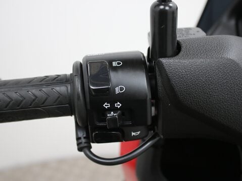 Yamaha Nmax 125 GPD125-A ABS 28