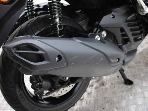 Yamaha Nmax 125 GPD125-A ABS 22
