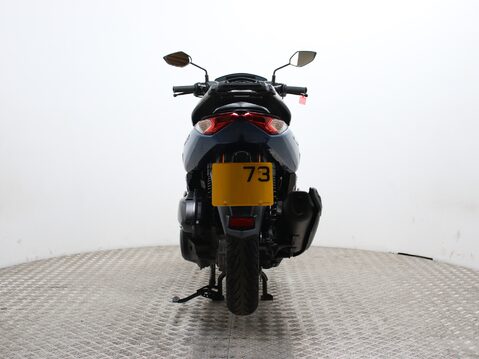 Yamaha Nmax 125 GPD125-A ABS 11