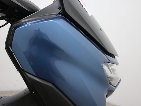 Yamaha Nmax 125 GPD125-A ABS 18