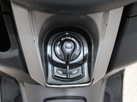 Yamaha Nmax 125 GPD125-A ABS 24