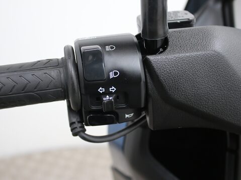 Yamaha Nmax 125 GPD125-A ABS 23