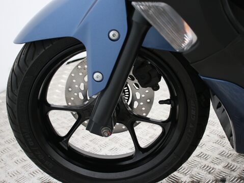 Yamaha Nmax 125 GPD125-A ABS 18