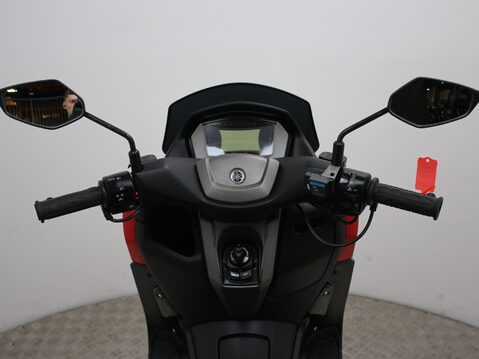 Yamaha Nmax 125 GPD125-A ABS 14