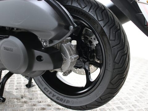 Yamaha Nmax 125 GPD125-A ABS 28