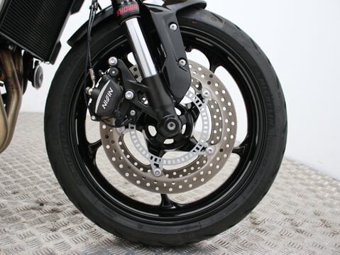 Triumph Trident TRIDENT 660 33