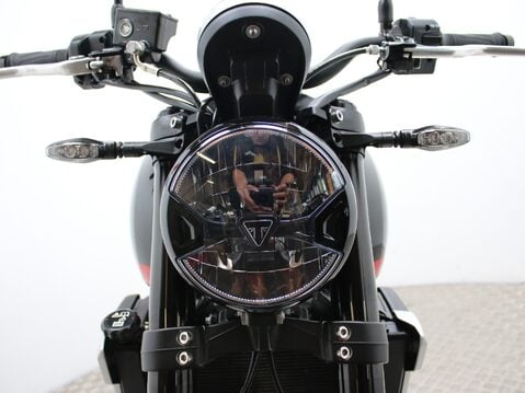 Triumph Trident TRIDENT 660 15