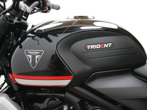 Triumph Trident TRIDENT 660 30