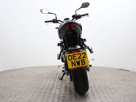 Triumph Trident TRIDENT 660 9