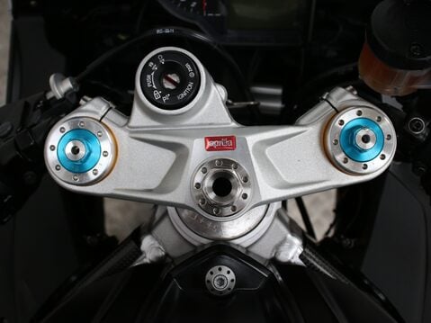 Aprilia RSV4 RSV 4 FACTORY A-PRC ABS 23