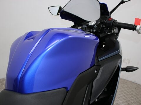 Yamaha R125 YZF 125-A 28