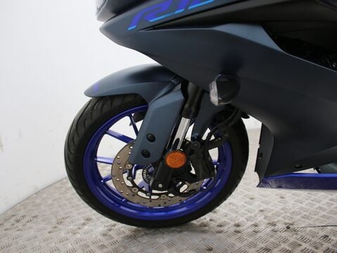 Yamaha R125 YZF 125-A 24