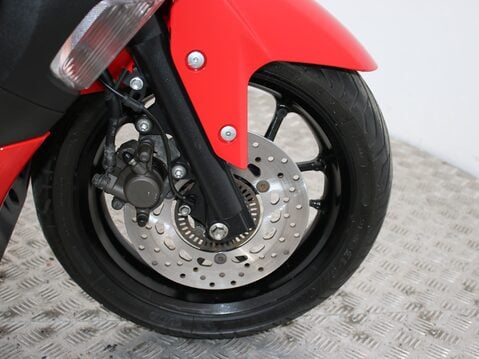 Yamaha Nmax 125 GPD125-A ABS 21