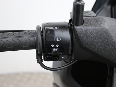 Yamaha Nmax 125 GPD125-A ABS 27