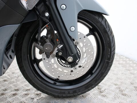 Yamaha Nmax 125 GPD125-A ABS 22
