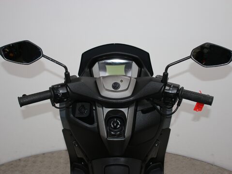Yamaha Nmax 125 GPD125-A ABS 14
