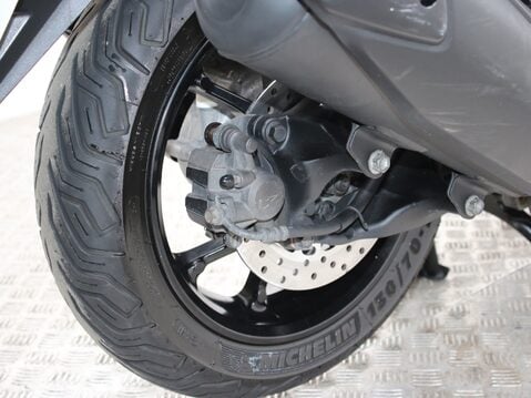 Yamaha Nmax 125 GPD125-A ABS 28