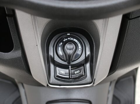 Yamaha Nmax 125 GPD125-A ABS 25