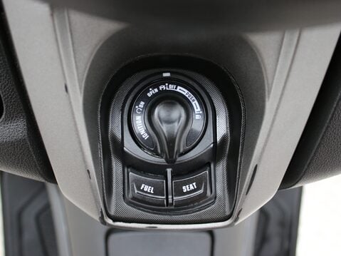 Yamaha Nmax 125 GPD125-A ABS 26