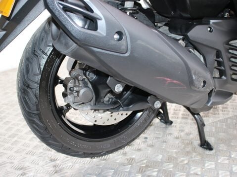 Yamaha Nmax 125 GPD125-A ABS 27