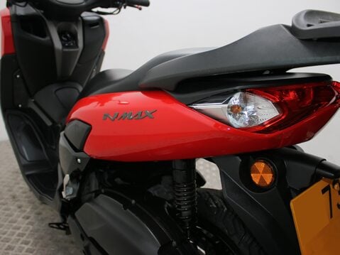 Yamaha Nmax 125 GPD125-A ABS 17