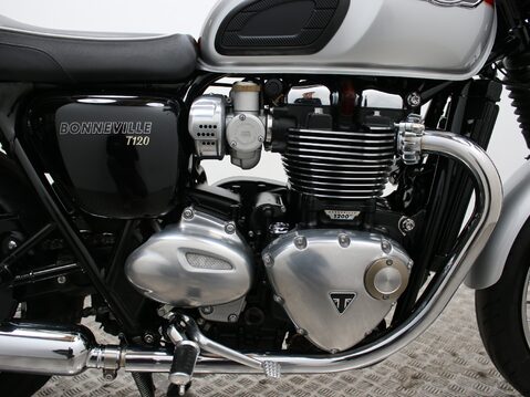 Triumph Bonneville T120 BONNEVILLE T120 25