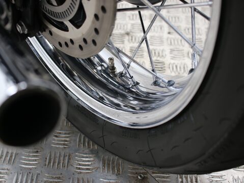 Triumph Bonneville T120 BONNEVILLE T120 32