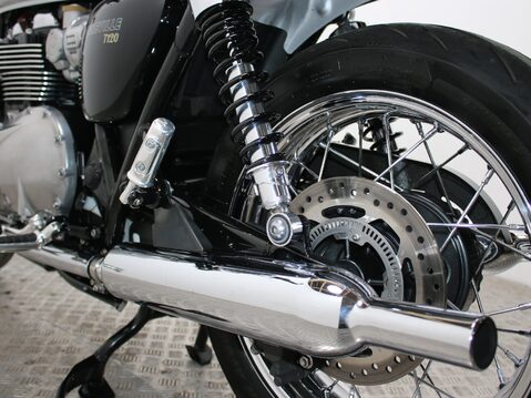Triumph Bonneville T120 BONNEVILLE T120 18