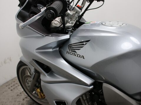 Honda CBF1000 CBF 1000 A-A 33