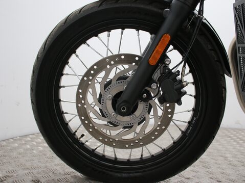 Triumph Bobber BONNEVILLE BOBBER 37